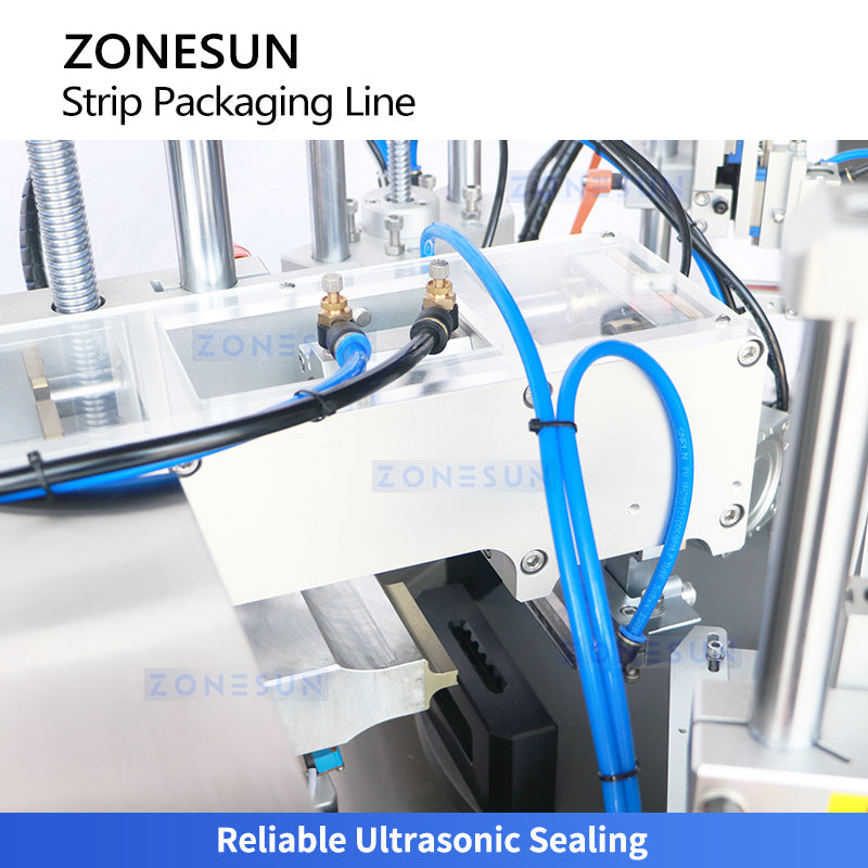 Oral liquid filling sealing machine