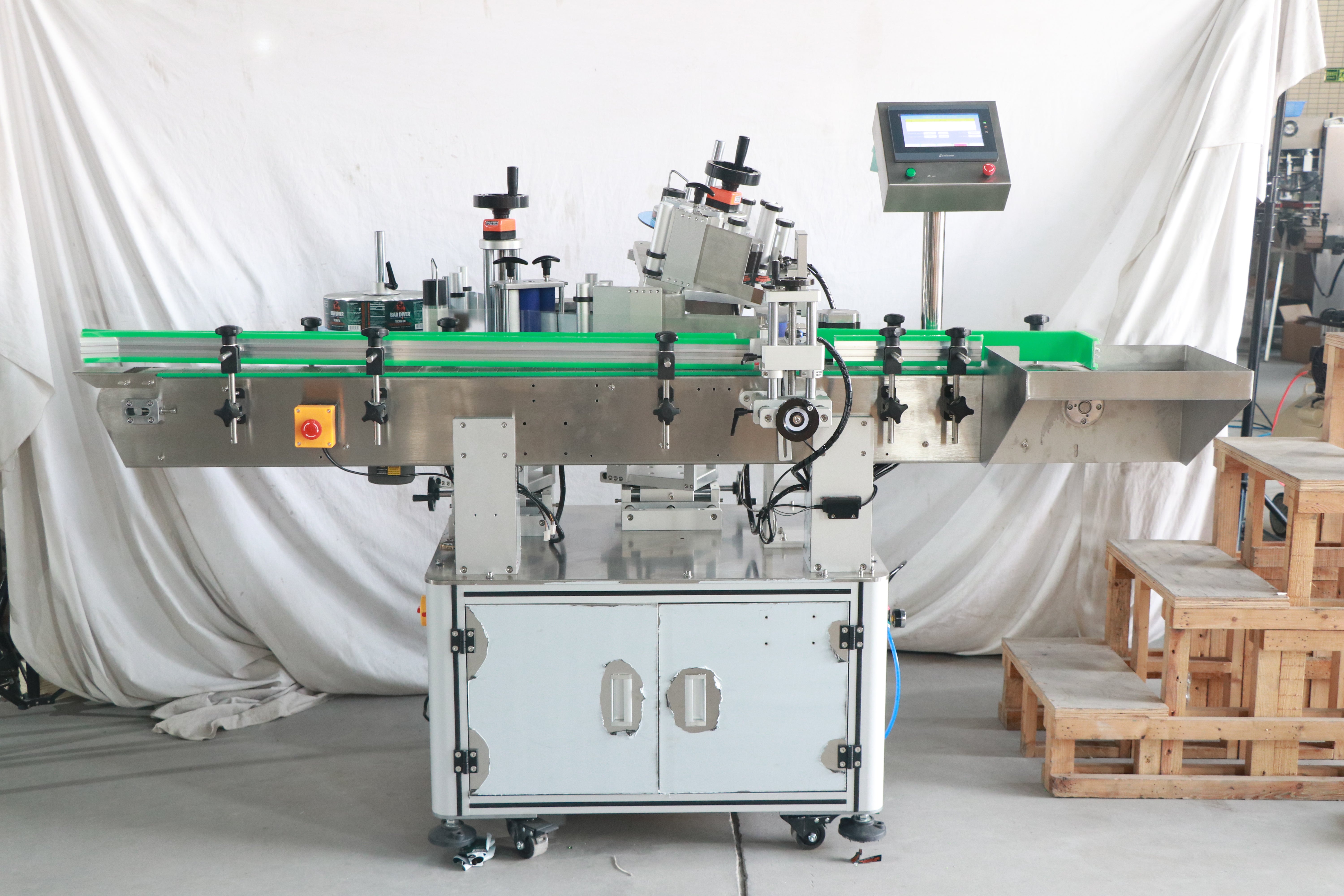 ZONESUN Beer Bottle Body and Neck Labeling Machine